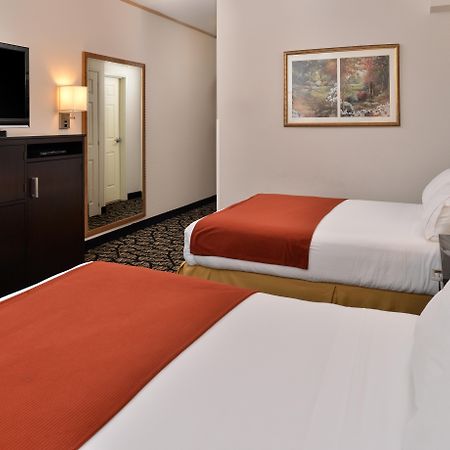 Holiday Inn Express & Suites Tacoma South - Lakewood By Ihg Εξωτερικό φωτογραφία