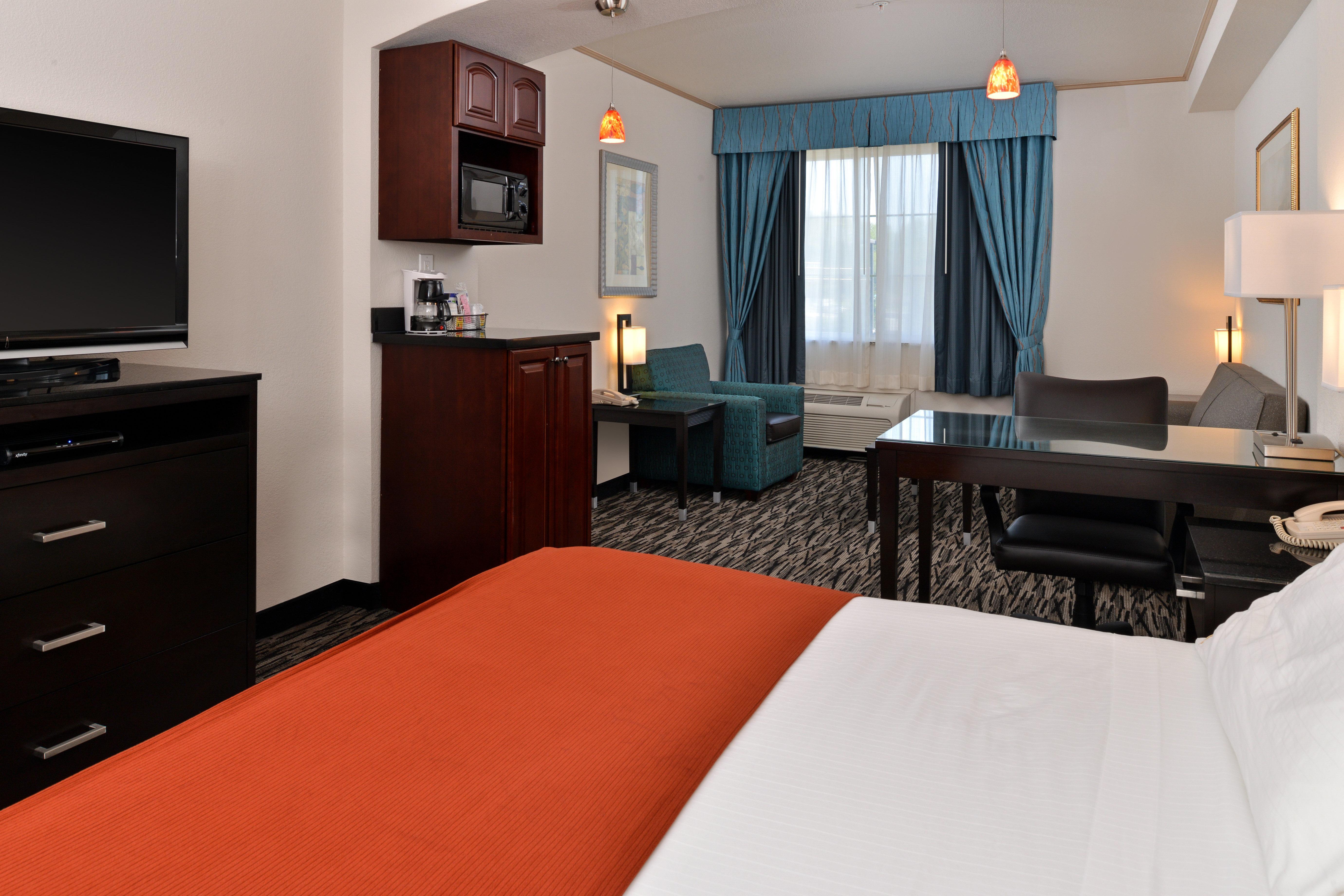 Holiday Inn Express & Suites Tacoma South - Lakewood By Ihg Εξωτερικό φωτογραφία