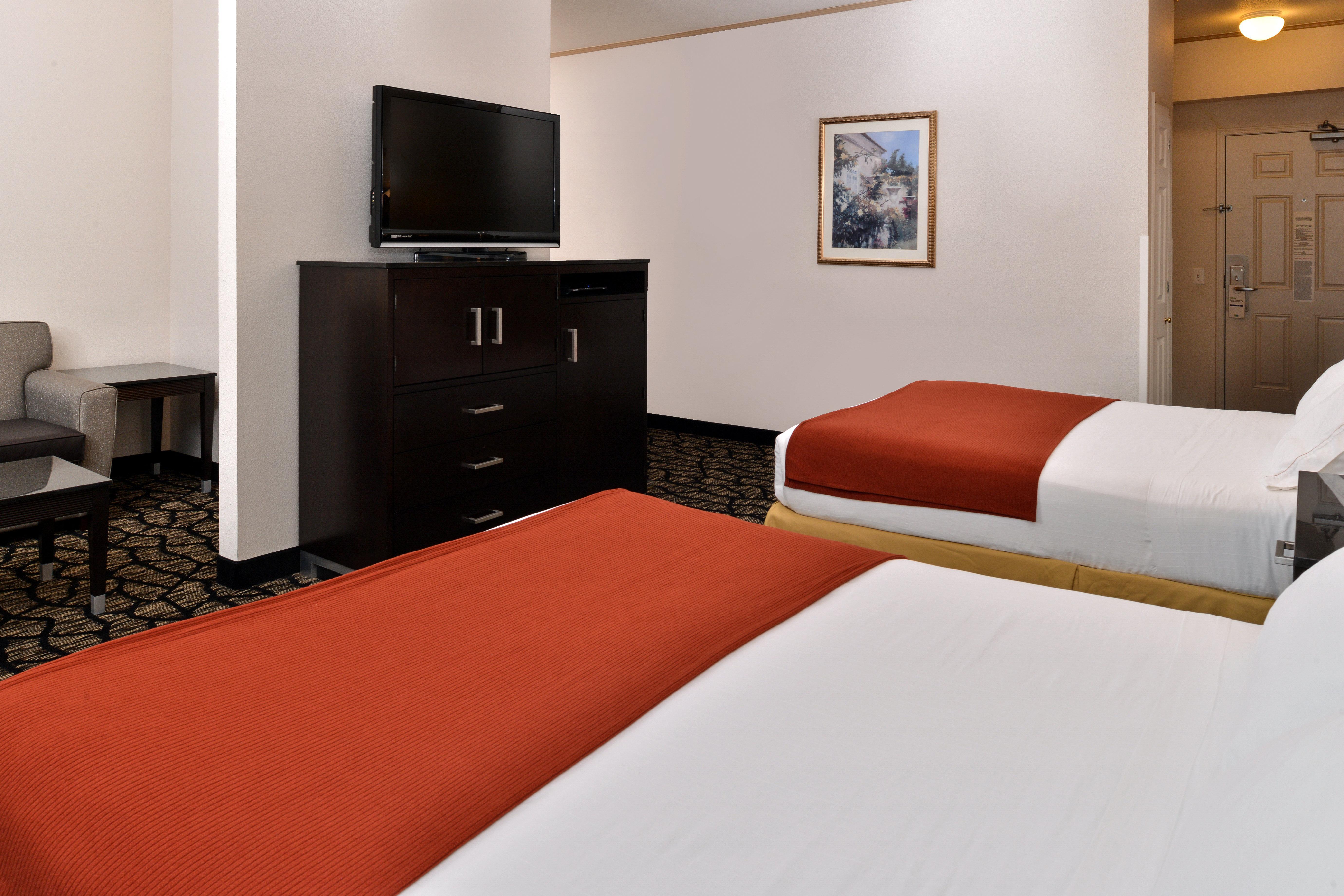 Holiday Inn Express & Suites Tacoma South - Lakewood By Ihg Εξωτερικό φωτογραφία