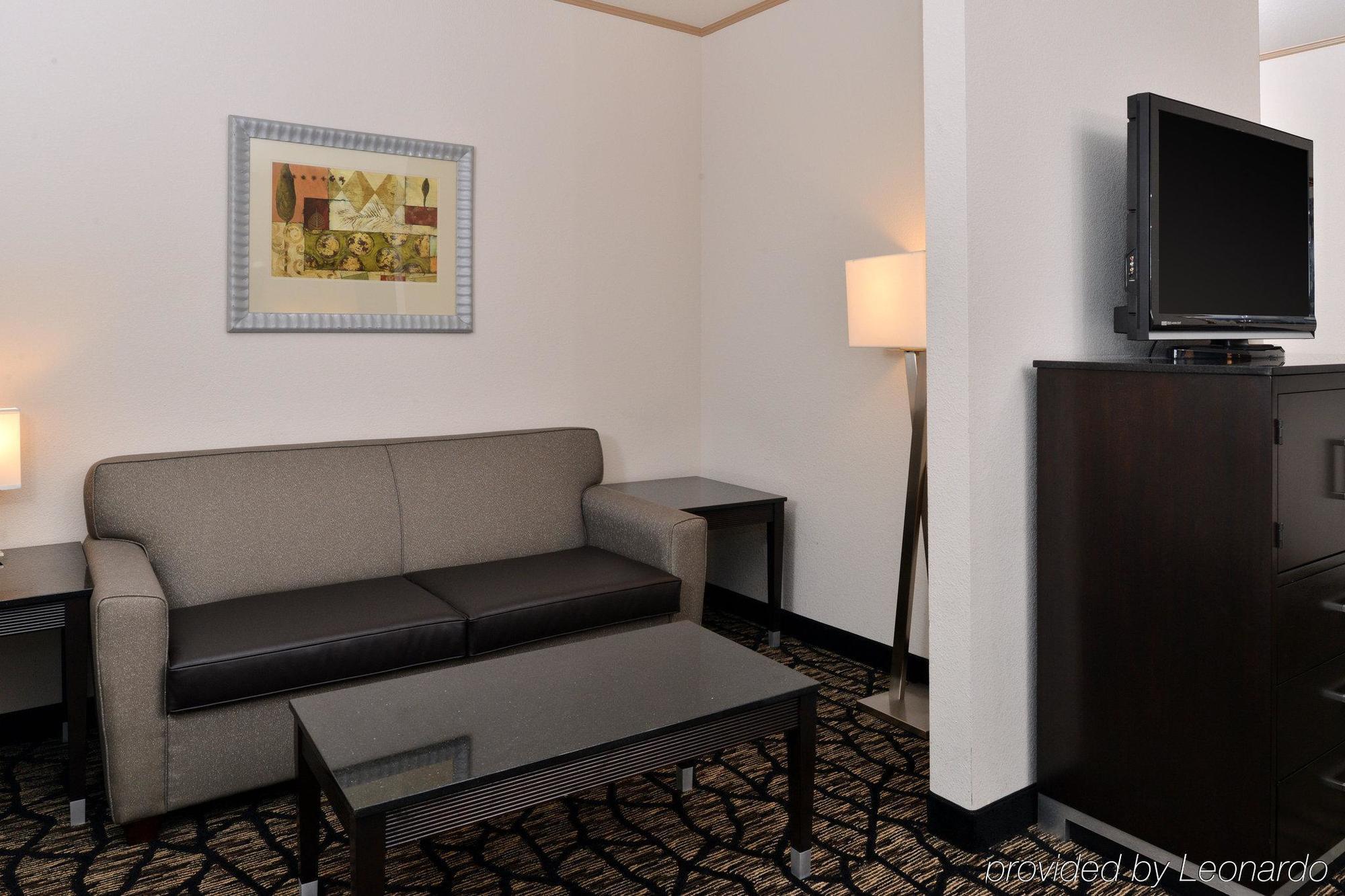 Holiday Inn Express & Suites Tacoma South - Lakewood By Ihg Εξωτερικό φωτογραφία