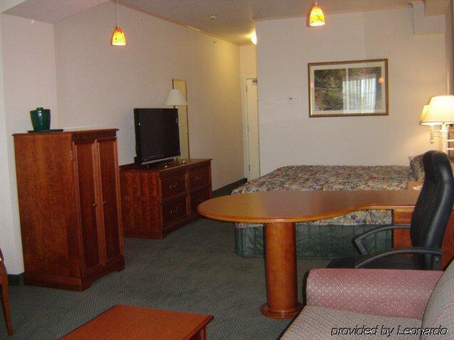 Holiday Inn Express & Suites Tacoma South - Lakewood By Ihg Δωμάτιο φωτογραφία