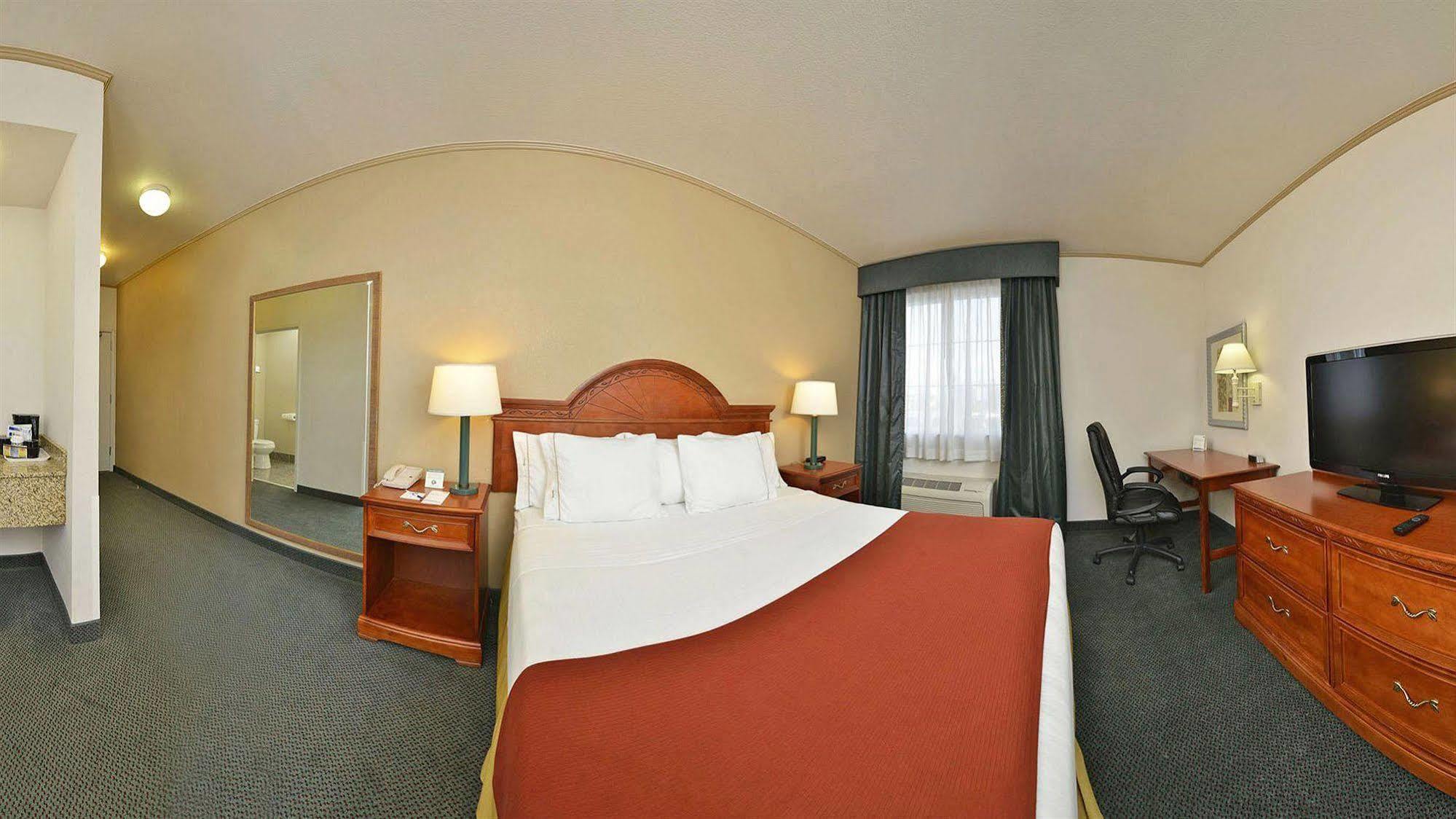 Holiday Inn Express & Suites Tacoma South - Lakewood By Ihg Εξωτερικό φωτογραφία